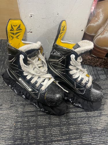 Bauer BTH20 Supreme Comp (SMU) Hockey Skates Regular Width 12 (Used)