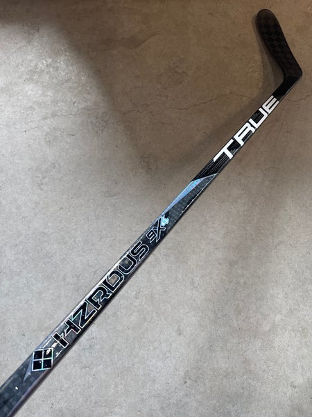 P28 90 Flex Senior True Hzrdus Left Handed Hockey Stick Pro Stock NHL (New)