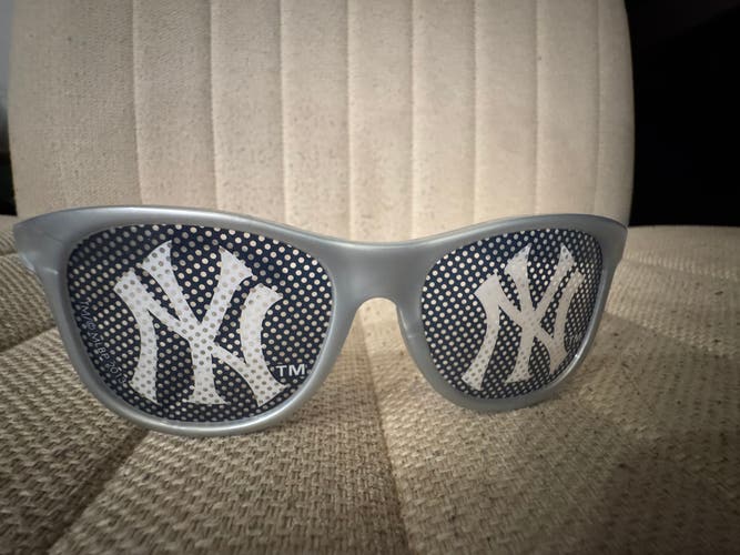 Yankees Sunglasses| Navy Blue & Gray