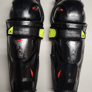 Junior Bauer Vapor 3X 11" Shin Pads (Used)