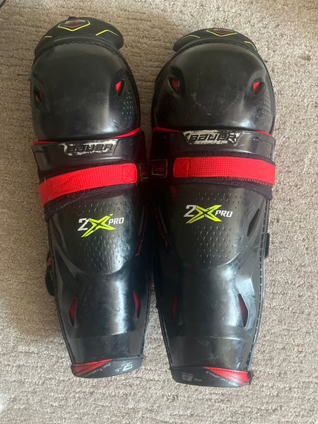Senior Bauer Vapor 2X Pro 15" Shin Pads (Used)
