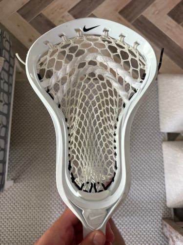 Nike Strung Lakota Head (New)