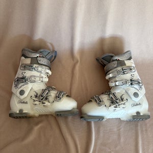 Women's Dalbello All Mountain Aspire 57 Ski Boots (Used)