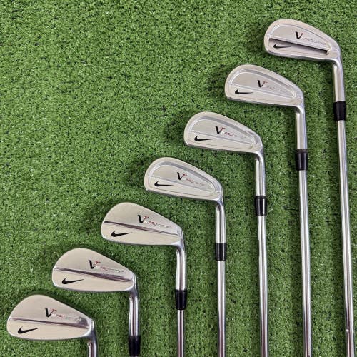 Nike VR II Forged Pro Combo Iron Set 4-PW Dynamic Gold S300 Stiff Flex RH