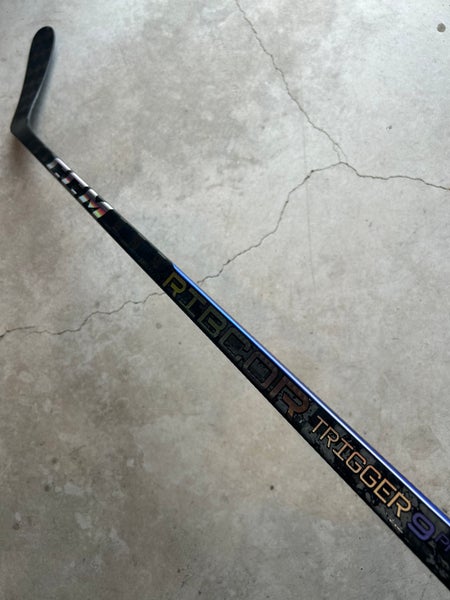 75 Flex P92 Senior CCM RibCor Trigger 9 Pro Right Handed Hockey Stick Pro Stock (New) NHL