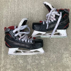 Bauer Vapor X900 Hockey Goalie Skates Regular Width | Intermediate Size 4.5