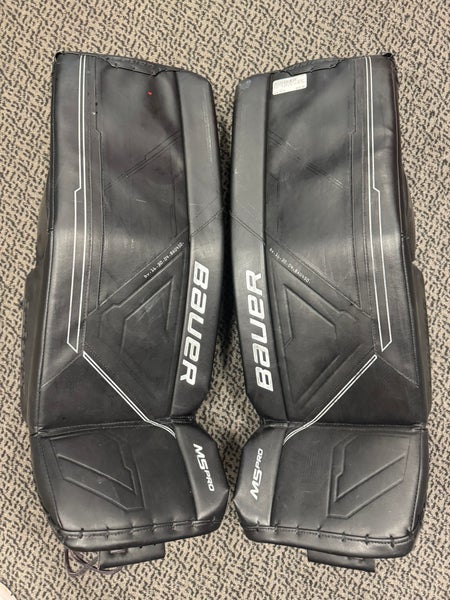 Bauer Supreme M5 Pro Intermediate Large (32”+) Goal Pads