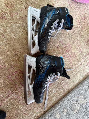 2023 Bauer GSX Hockey Goalie Skates  Size 4 (Used)