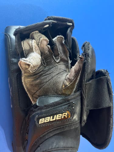 Bauer R6X Jr Blocker Black