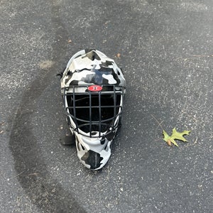 Itech goalie helmet In Really Good Shape