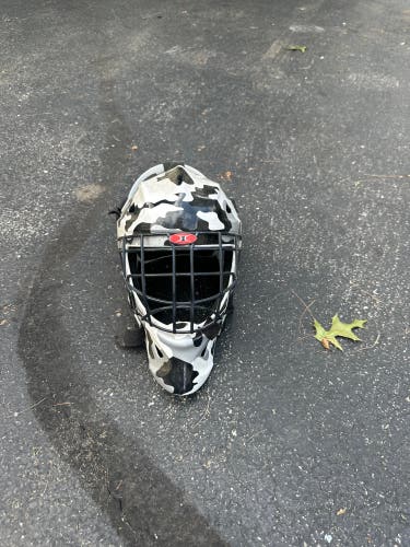 Itech goalie helmet In Really Good Shape