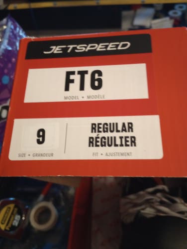 *Unused* CCM JetSpeed FT6 Hockey Skates Regular Width 9 (New)