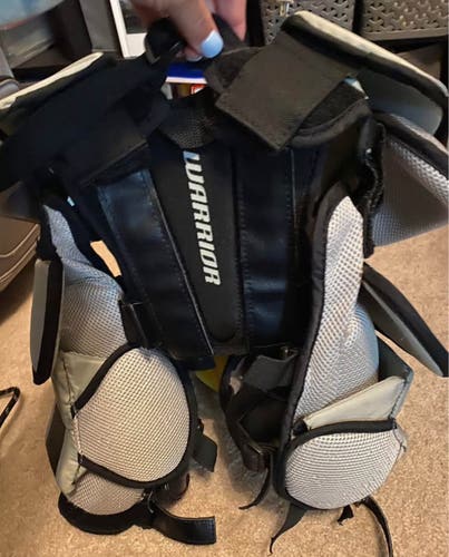 Warrior Jr Ice Hockey Small Medium Goalie Chest Protector