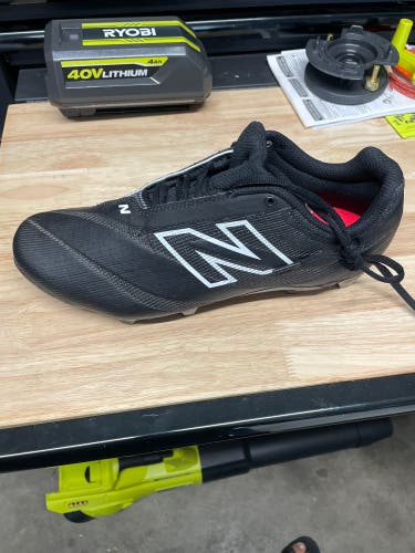 Black Men's Size M 11.5 (W 12.5) Adult New Balance Low Top Burn X4 (New)