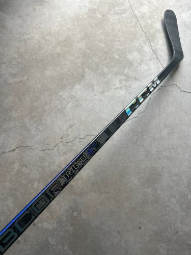 P92 75 Flex Senior CCM RibCor Trigger 9 Pro Left Hand Hockey Stick Pro Stock NCAA