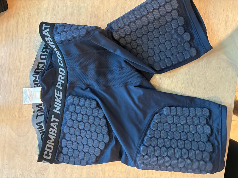 XL Adult Nike nike pro combat (Used)