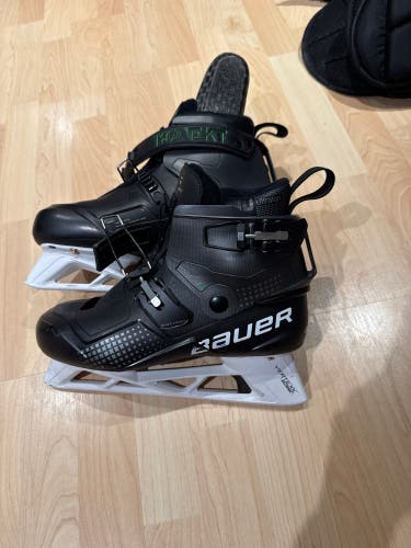 Bauer Konekt Hockey Goalie Skates Regular Width Pro Stock 9 (Used)