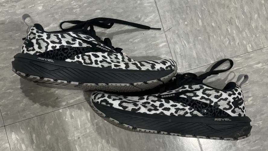 Revel 6 ‘Energize’ Brooks Running Shoes | Women’s 6.5