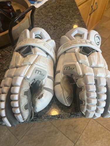 Maverik Max Lacrosse Gloves 13" (Used)