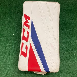White Junior CCM Extreme Flex III E3.5 Goalie Gloves & Blockers Regular (Used)