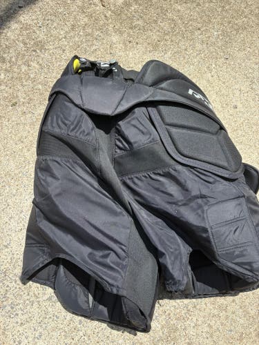 Intermediate XL Warrior Ritual x3 E+ Hockey Goalie Pants (Used)