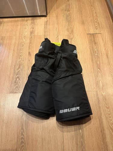 Barely Used XL Senior Bauer Supreme S190 Hockey Pants