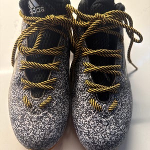 Men's  Size M 5.0 (W 6.0) Adidas Low Top Molded Cleats (Used)