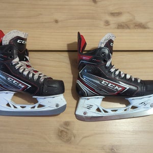 CCM JetSpeed FT460 Hockey Skates Regular Width Size 3 (Used)