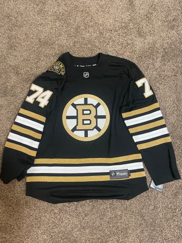 Medium Boston Bruins DeBrusk Centennial Fanatics Breakaway Home Jersey NWT