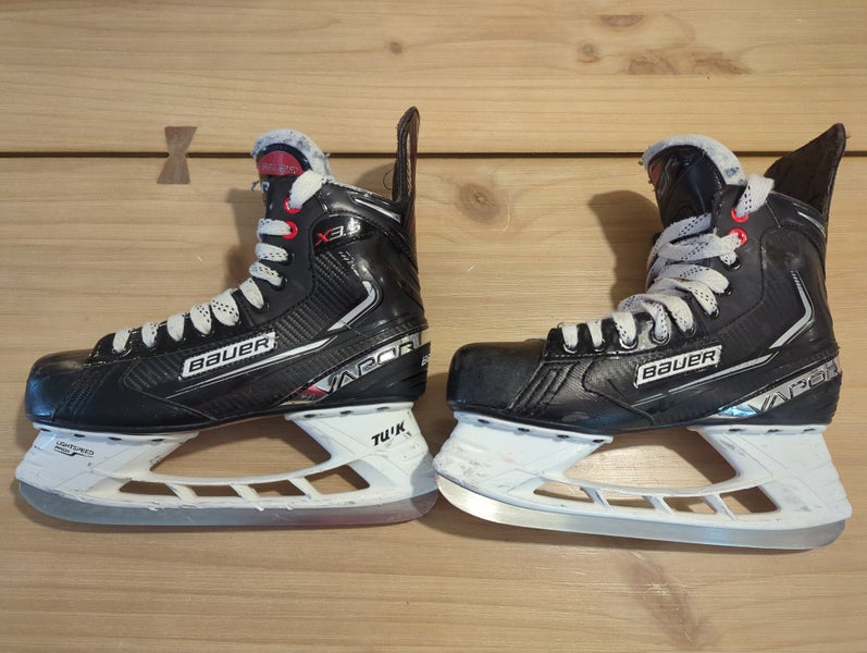 Bauer Vapor X3.5 Hockey Skates Regular Width 8.5 (Used)