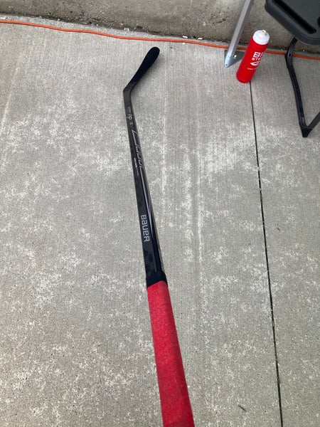 Bauer Vapor APX2 Hockey Stick P08 | Senior RH Pro Stock