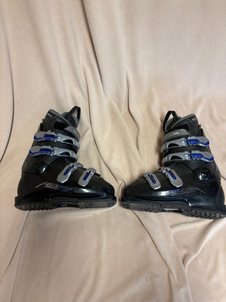 Unisex Salomon All Mountain Ski Boots (Used)