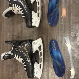 Bauer Supreme M40 Hockey Skates   8 (Used)