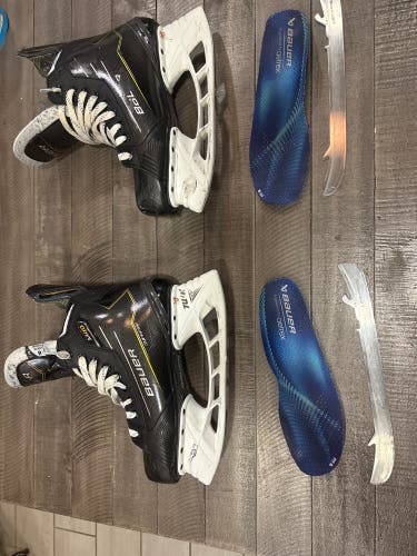 Bauer Supreme M40 Hockey Skates 8 (Used)