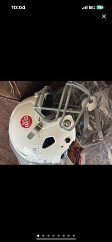 New youth xxs/xs riddell football helmet 2024 !