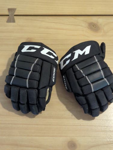 CCM Edge Gloves 10" (Used)