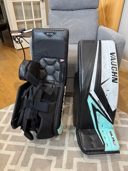 Vaughn SLR4 Pro Carbon Goalie Leg Pads 34+2