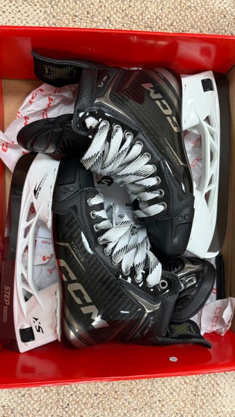 CCM Tacks XF Pro Hockey Skates Wide Width  Size 6.5 (New)