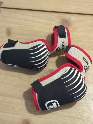 Youth Large Elbow Pads (Used)