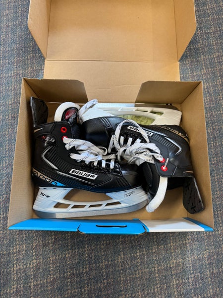 Bauer Vapor X3.5 Hockey Skates - Size 4.5 (New)