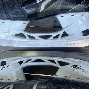 2022 CCM AS-V Hockey Skates Regular Width 7.5 (Used)