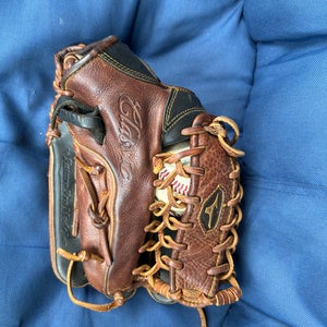 2016 Mizuno RH Outfield Future Classic Pro Baseball Glove 12.25" (Used)