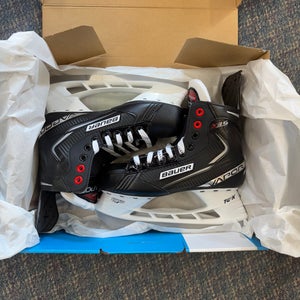 Bauer Vapor X3.5 Hockey Skates - Size 4.5 (New)