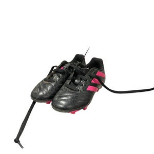 Used Adidas Soccer Cleats Black And Pink Youth 10.0 11834-S000037884
