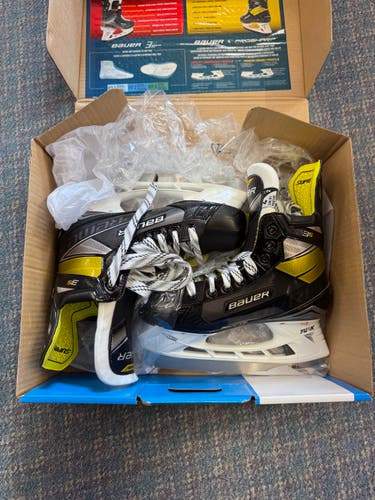 Bauer Supreme 3S Hockey Skates - Size 4 (New)
