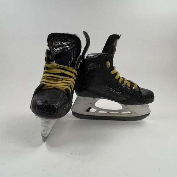 Bauer Supreme Matrix Size 4.5 Hockey Skates