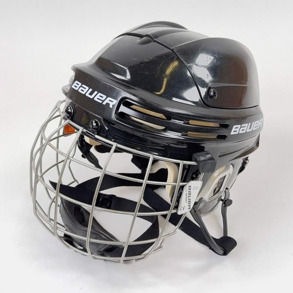 Bauer BHH4500 Medium 7" to 7 1/2" Hockey Helmet