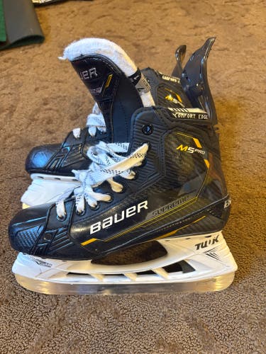 Bauer Supreme M5 Pro Hockey Skates 7 Senior (Used)