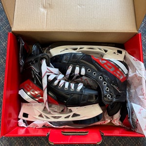 CCM JetSpeed FT6 Pro Hockey Skates - Size 5 (New)