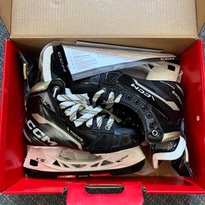 CCM AS-V Hockey Skates - Size 5.5 (New)